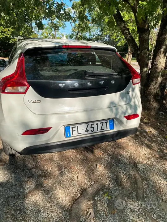 Volvo V40 2017 photo 3