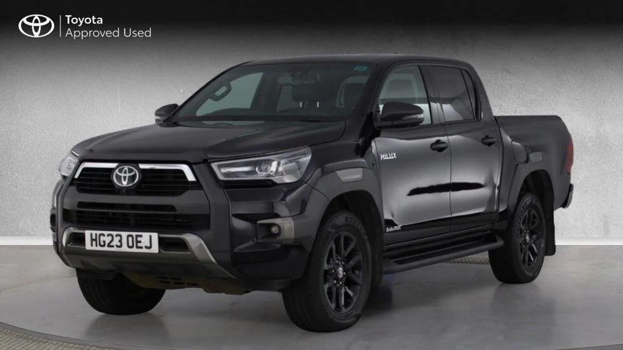 Toyota Hilux 2023 photo 3