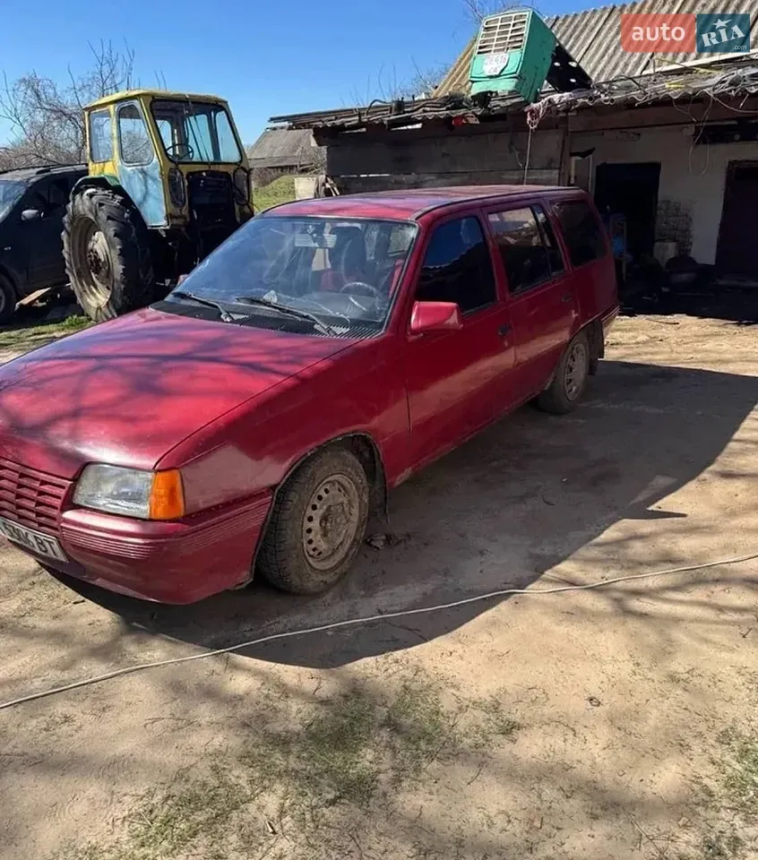 Opel Kadett 1987 photo 2