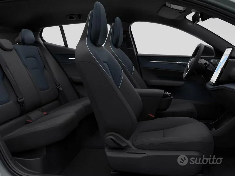 Volvo Ex30 2026 photo 3