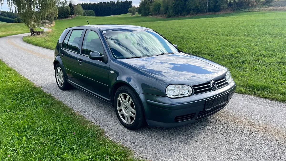 Volkswagen Golf 2003 photo 2