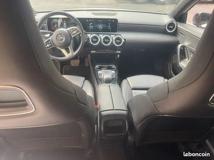 Mercedes-Benz A-Class 2019 photo 2