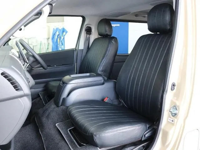Toyota Hiace 2026 photo 2