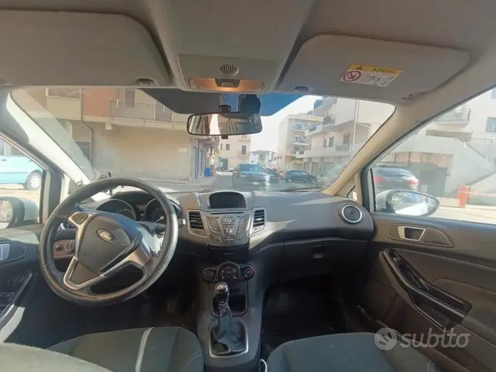 Ford Fiesta 2016 photo 4