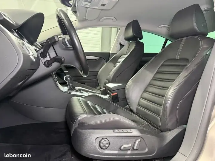 Volkswagen Passat 2012 photo 5