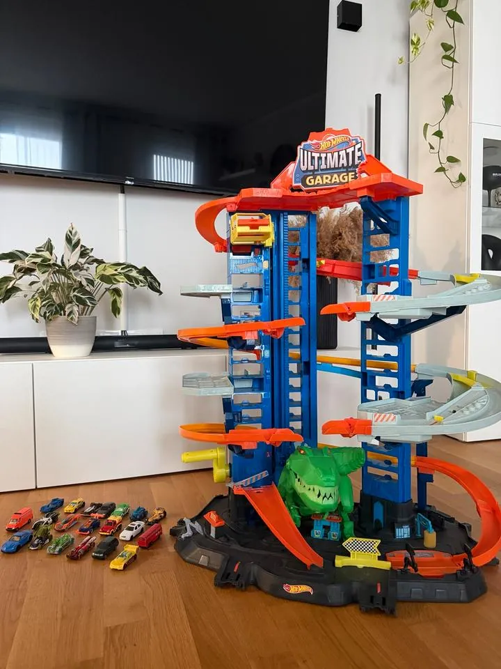 Hot Wheels City Robo T-Rex Parkgarage