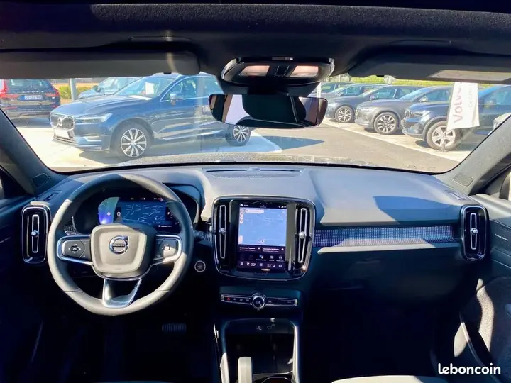 Volvo Xc40 2025 photo 5