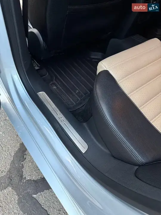 Volkswagen Cc / Passat Cc 2013 photo 2