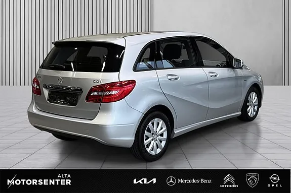 Mercedes-Benz B-Electric 2012 photo 4