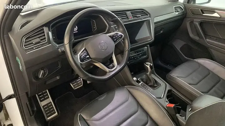 Volkswagen Tiguan 2023 photo 2