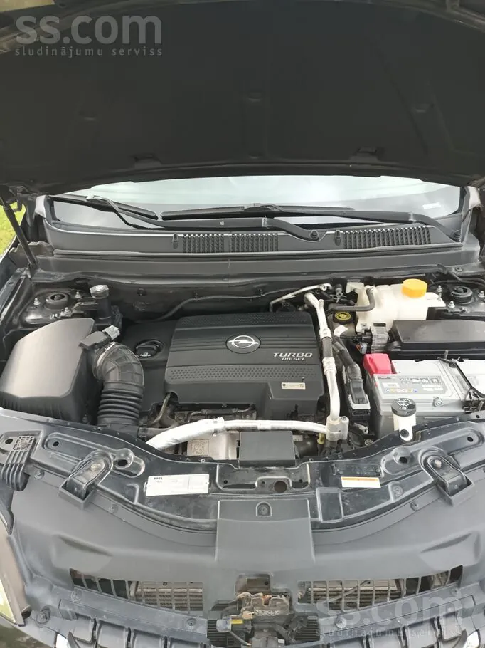 Opel Antara 2011 photo 4