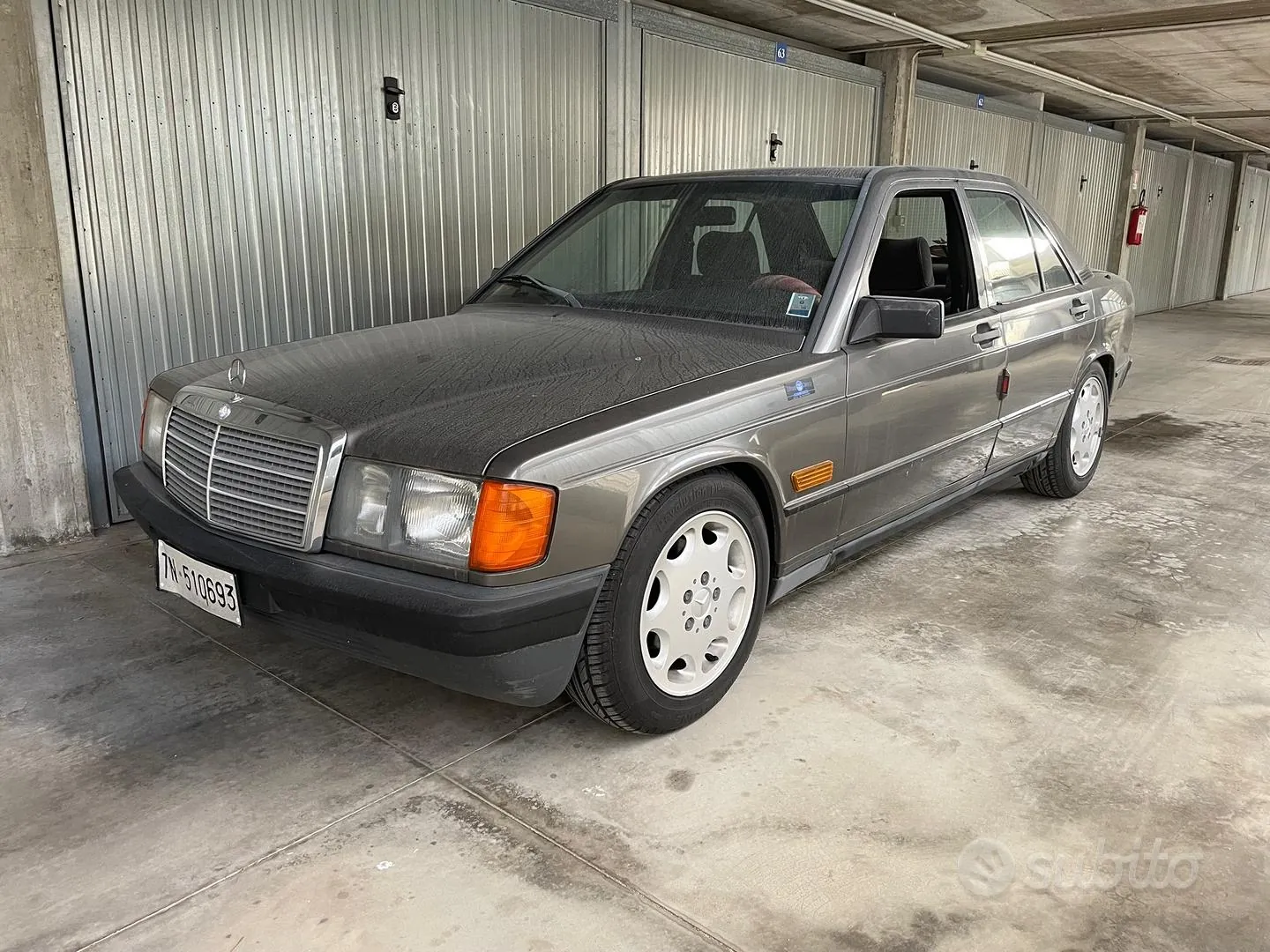 Mercedes-Benz 190