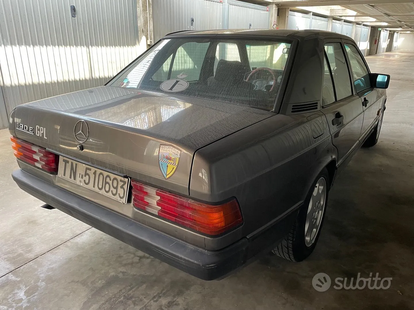 Mercedes-Benz 190 1984 photo 4