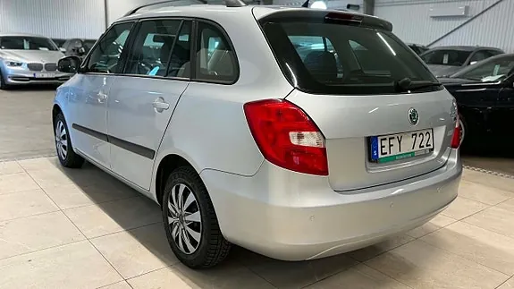Skoda Fabia 2009 photo 4