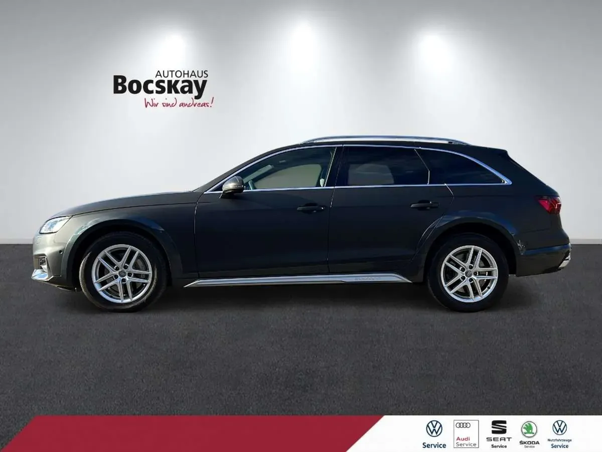 Audi A4 2019 photo 2