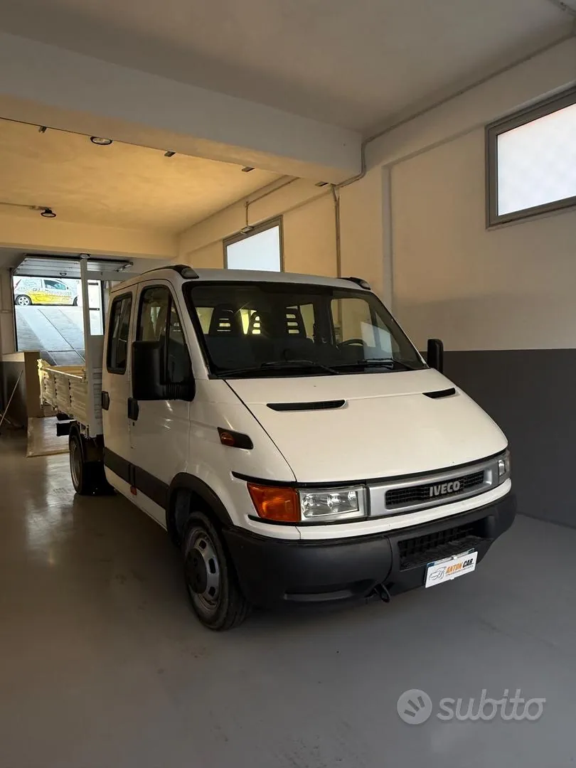 Iveco Daily 2002 photo 2