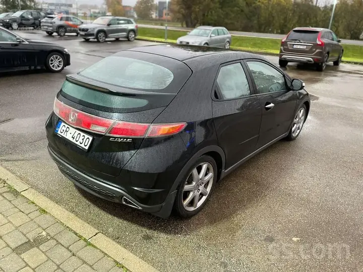 Honda Civic 2007 photo 2