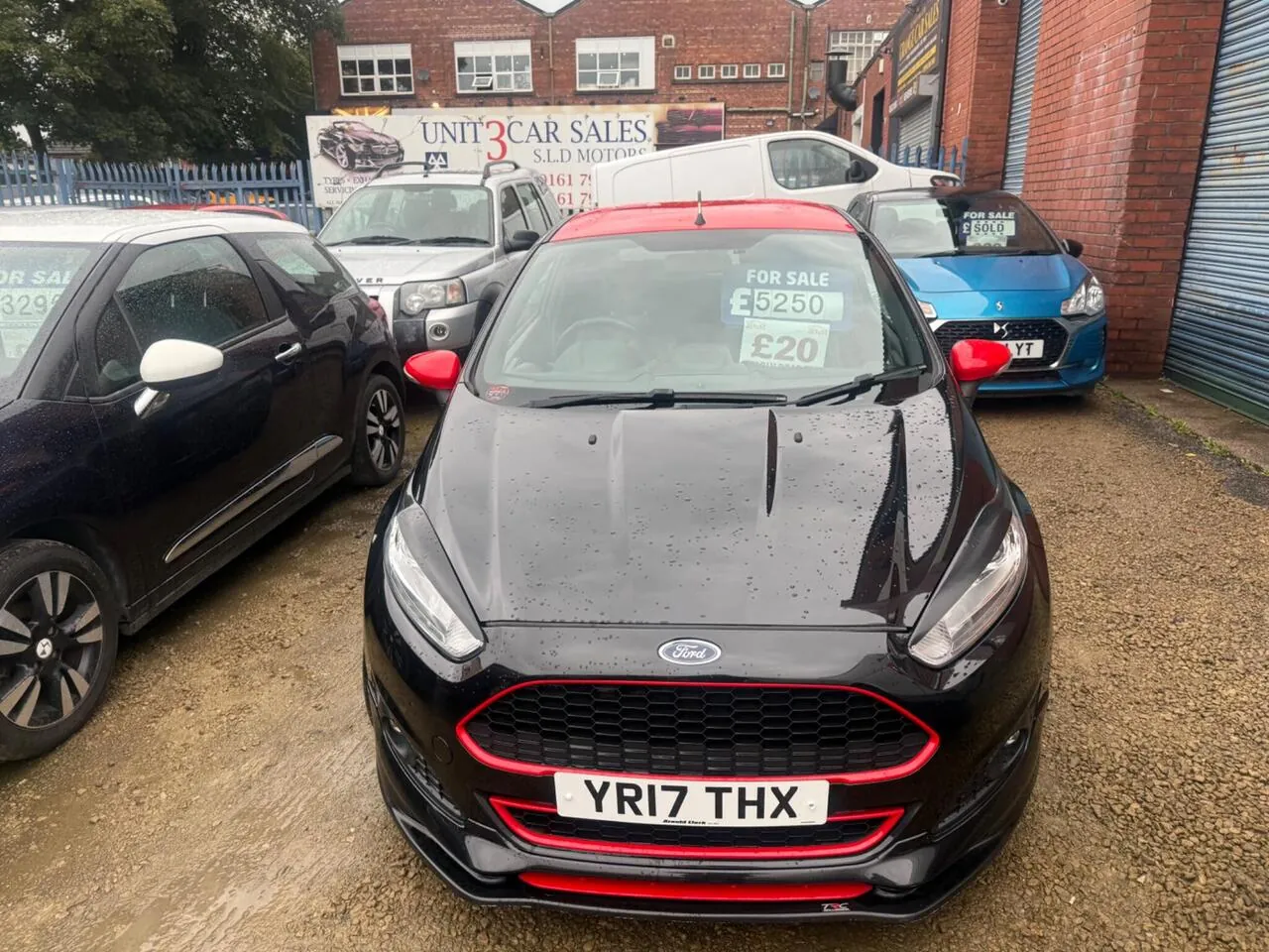 Ford Fiesta 2017 photo 2