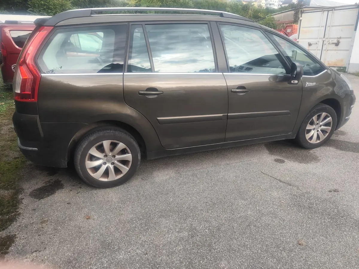 Citroen C4 Picasso 2012 photo 2