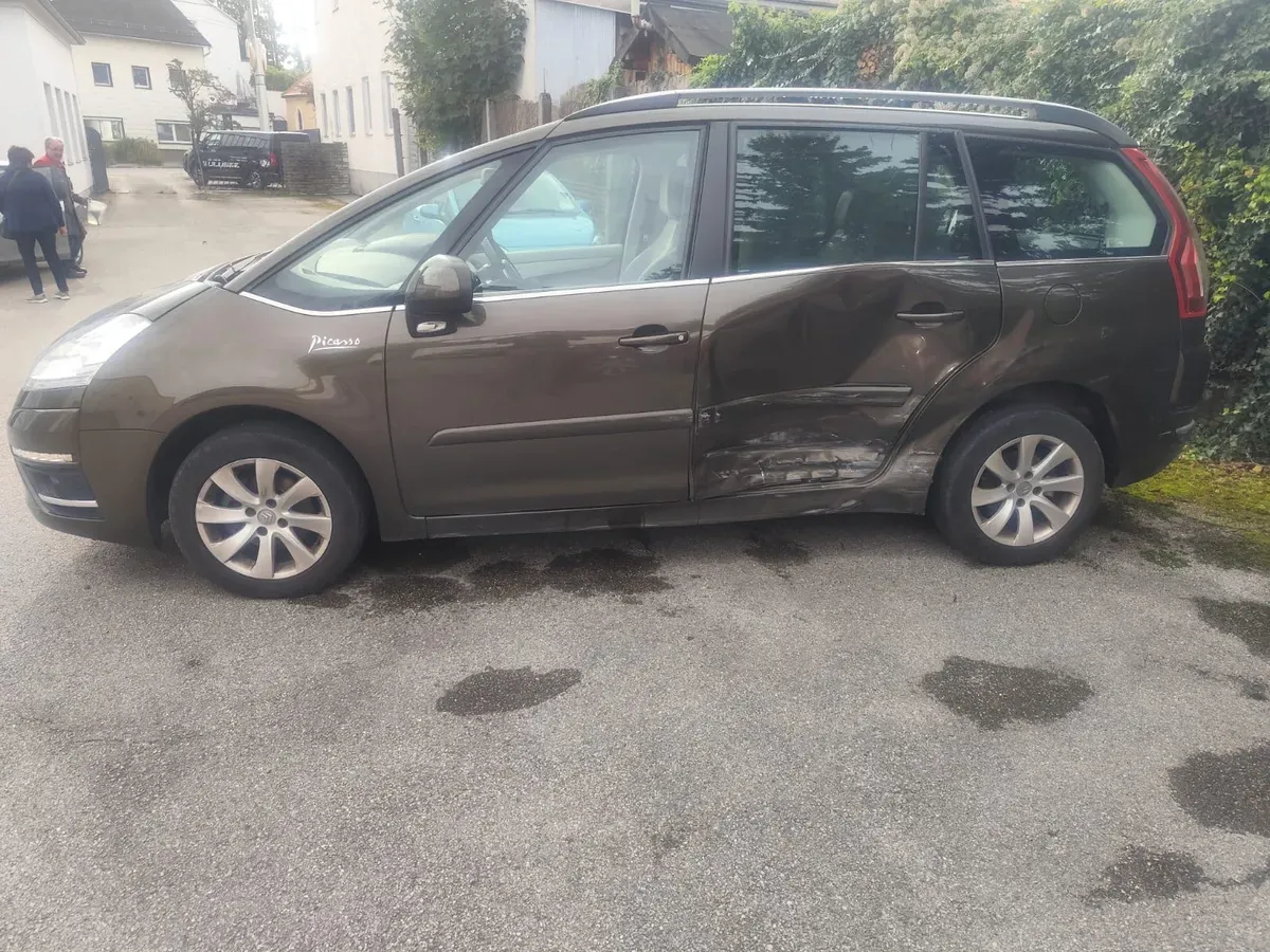 Citroen C4 Picasso 2012 photo 3