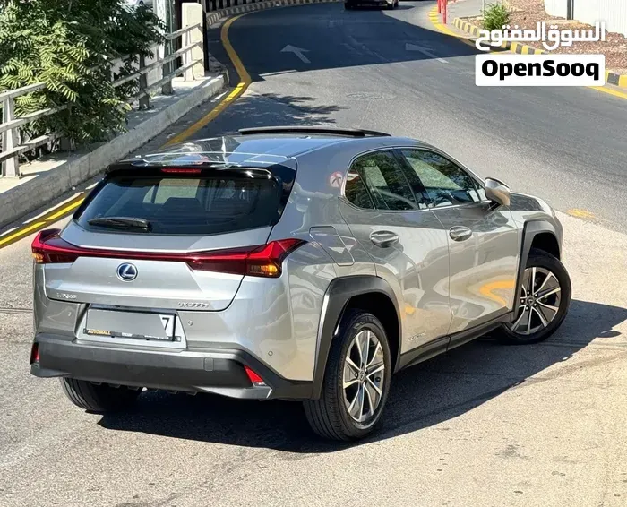 Lexus Ux 300H 2022 photo 2