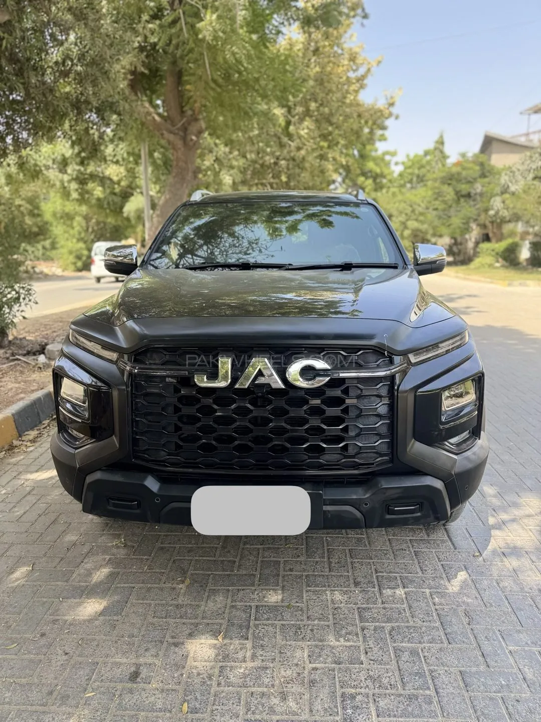 JAC T9