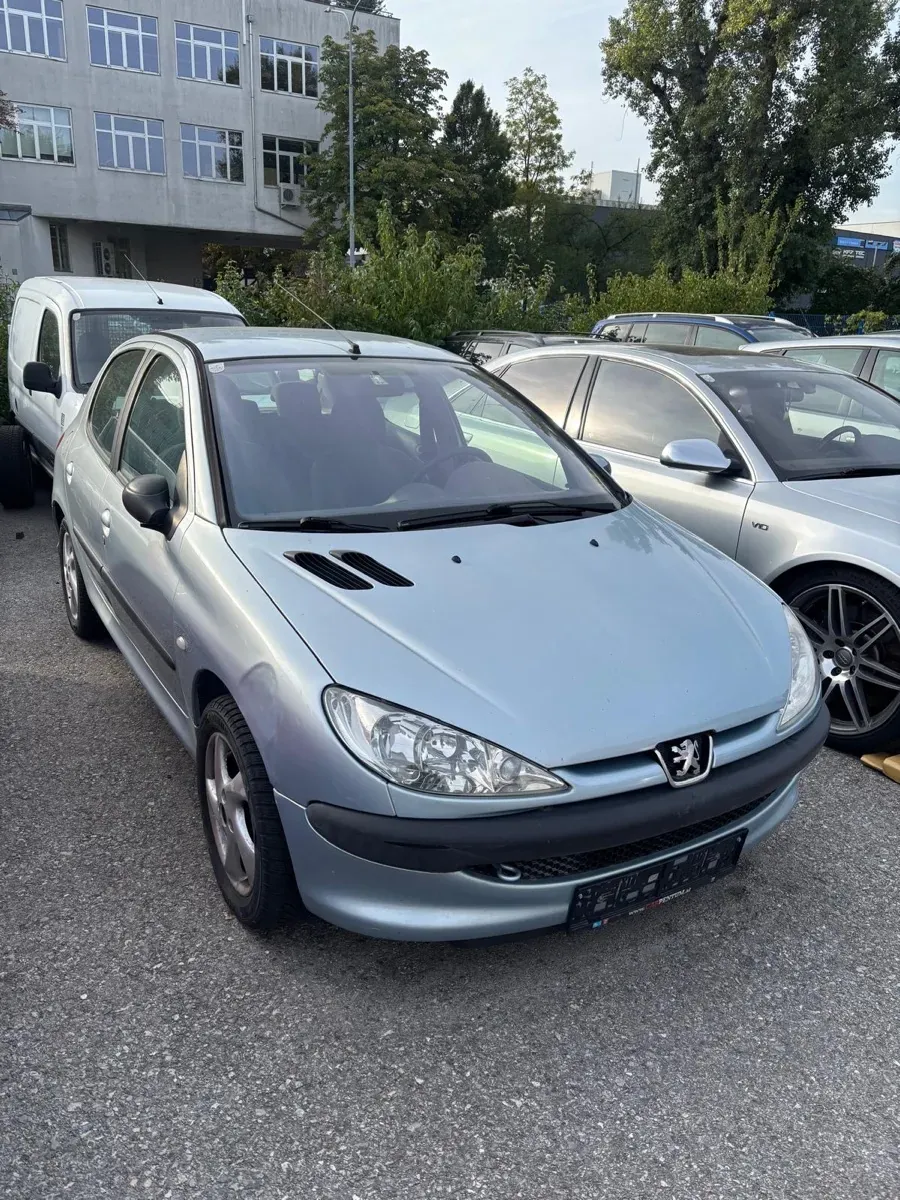 Peugeot 206