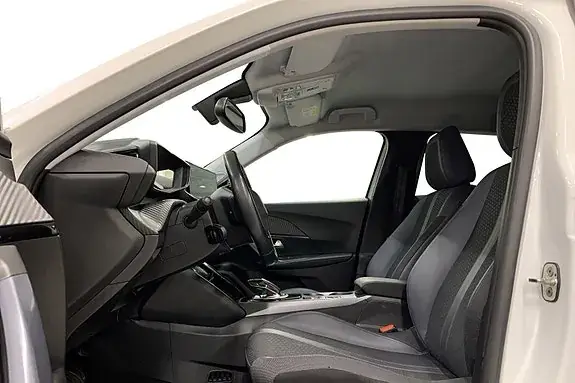 Peugeot E-2008 2020 photo 5