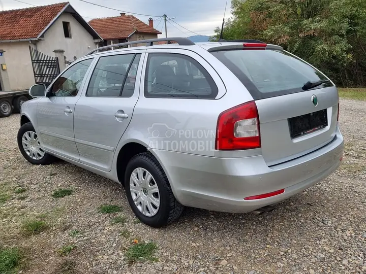 Skoda Octavia 2012 photo 4