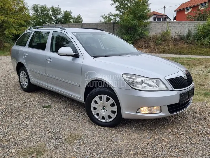 Skoda Octavia 2012 photo 2