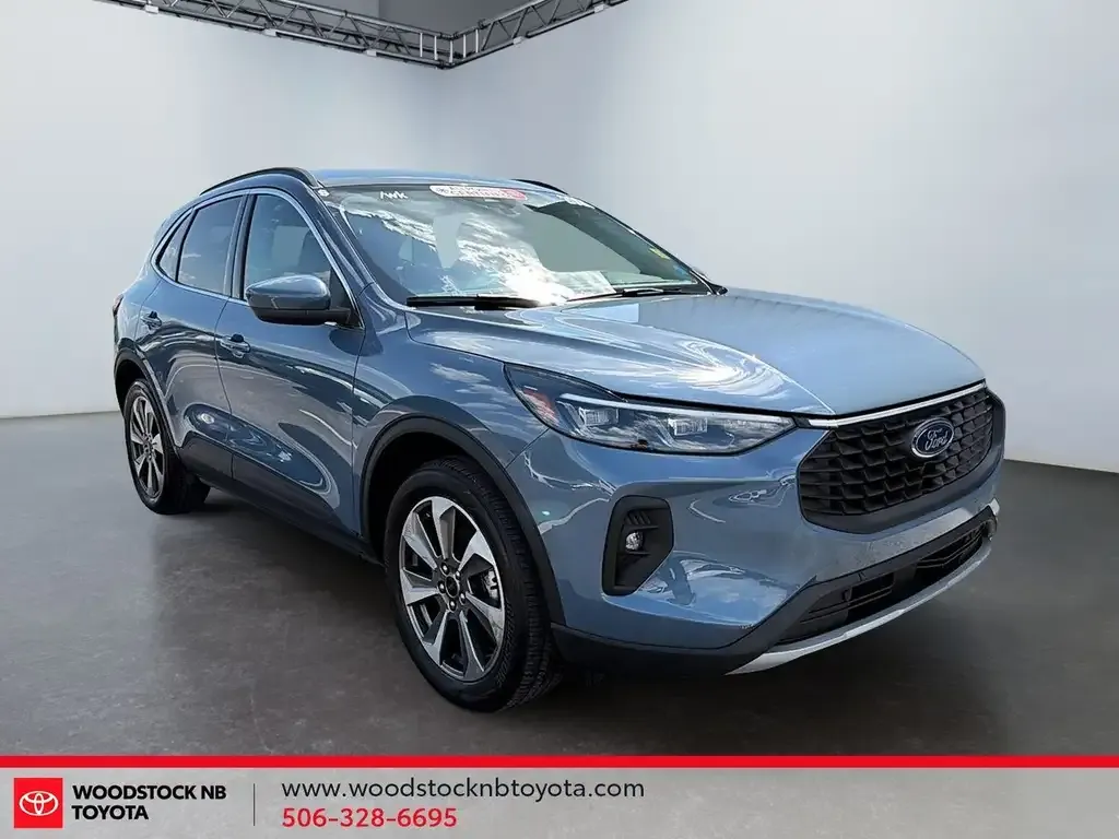 Ford Escape 2025 photo 2