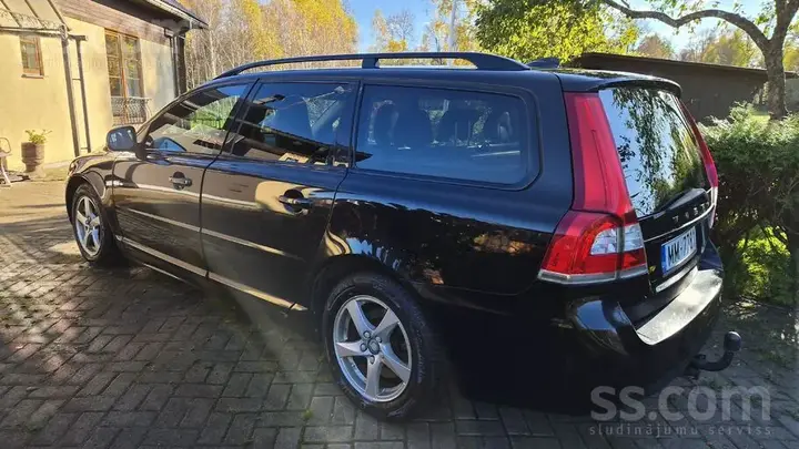 Volvo V70 2015 photo 5