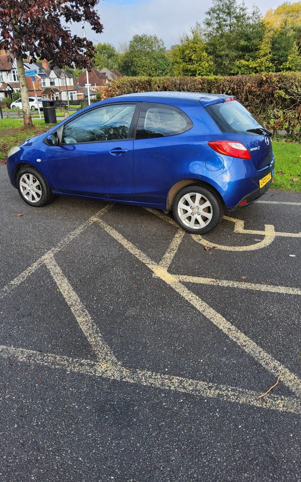Mazda Mazda2 2009 photo 2