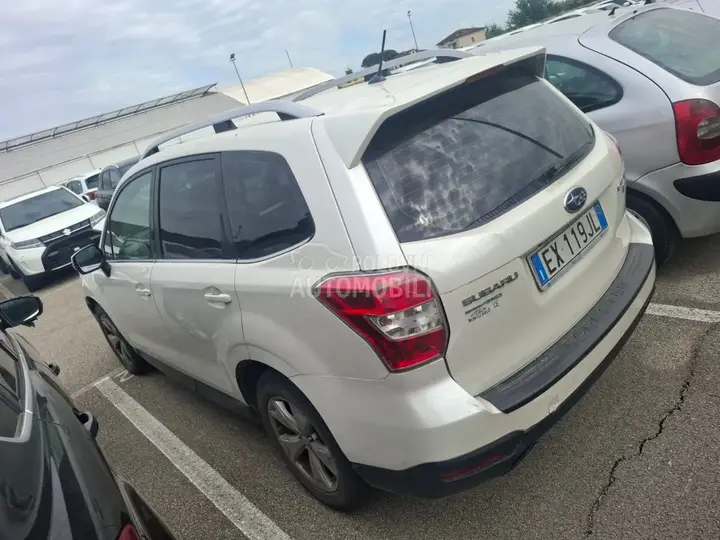 Subaru Forester 2014 photo 4