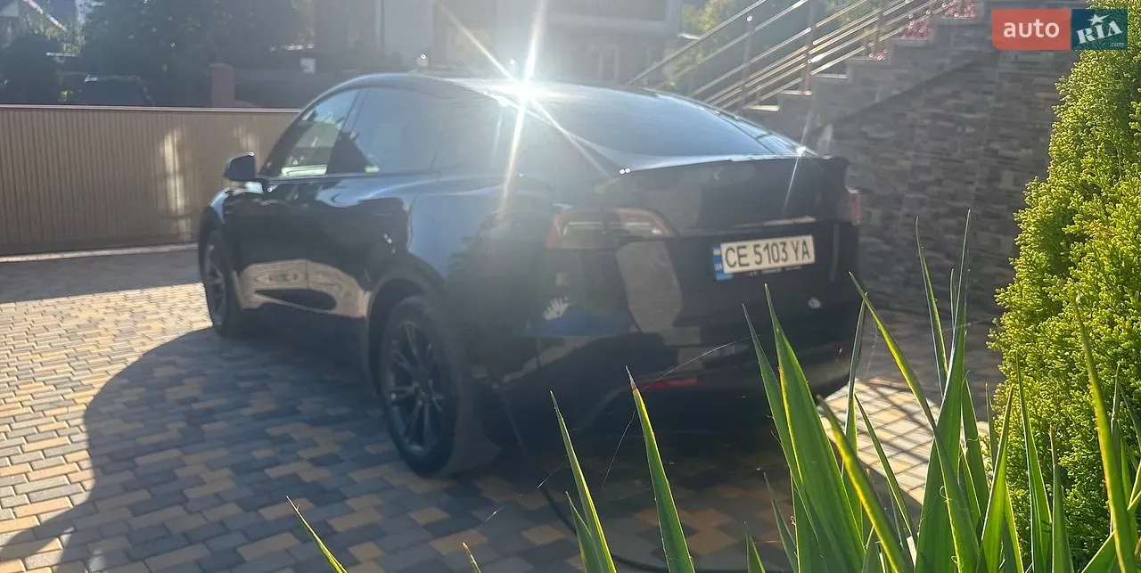 Tesla Model Y 2024 photo 5