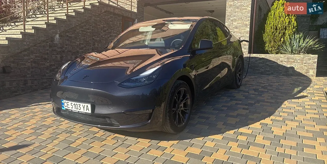 Tesla Model Y 2024 photo 3
