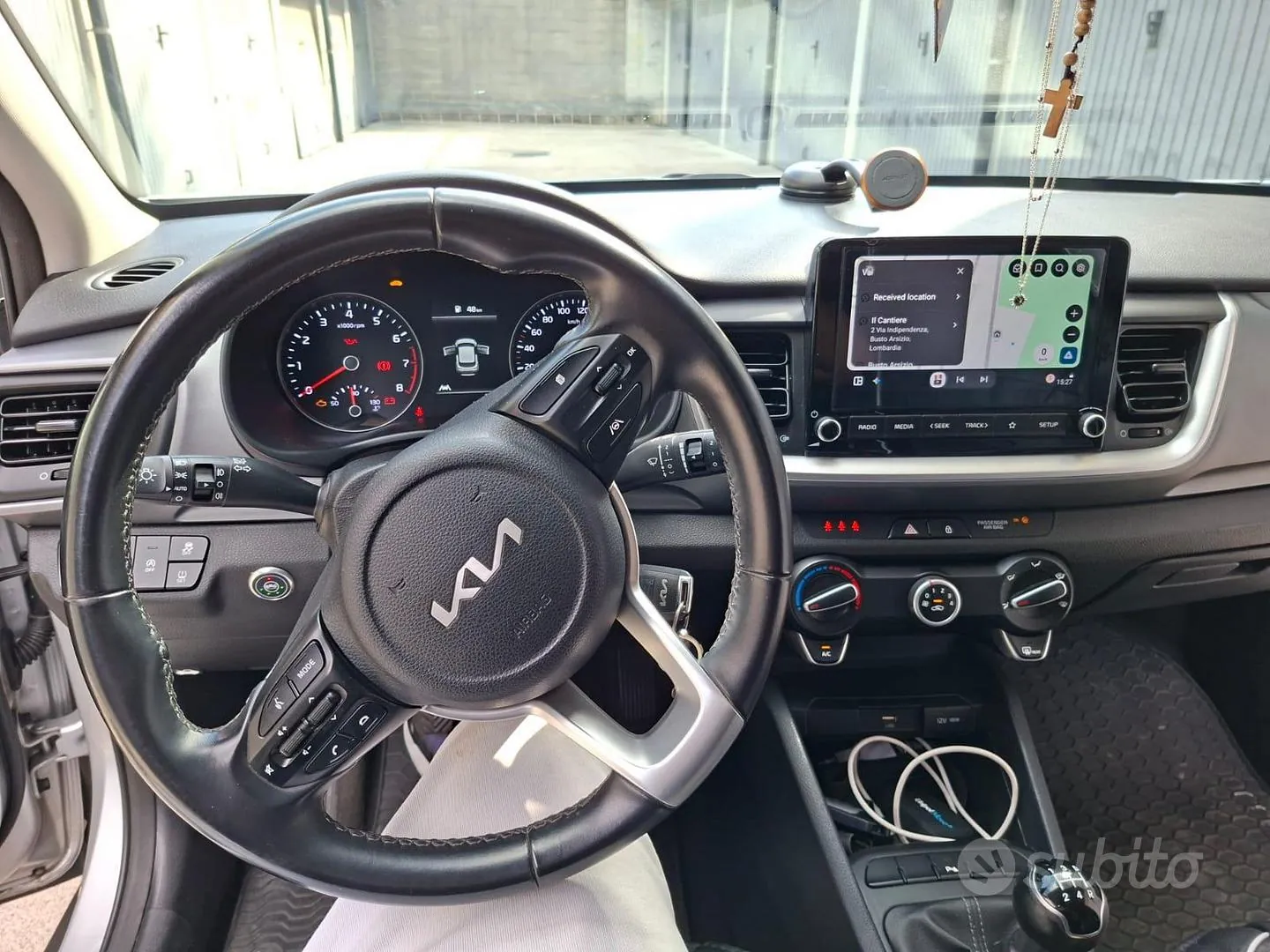 Kia Stonic 2022 photo 2