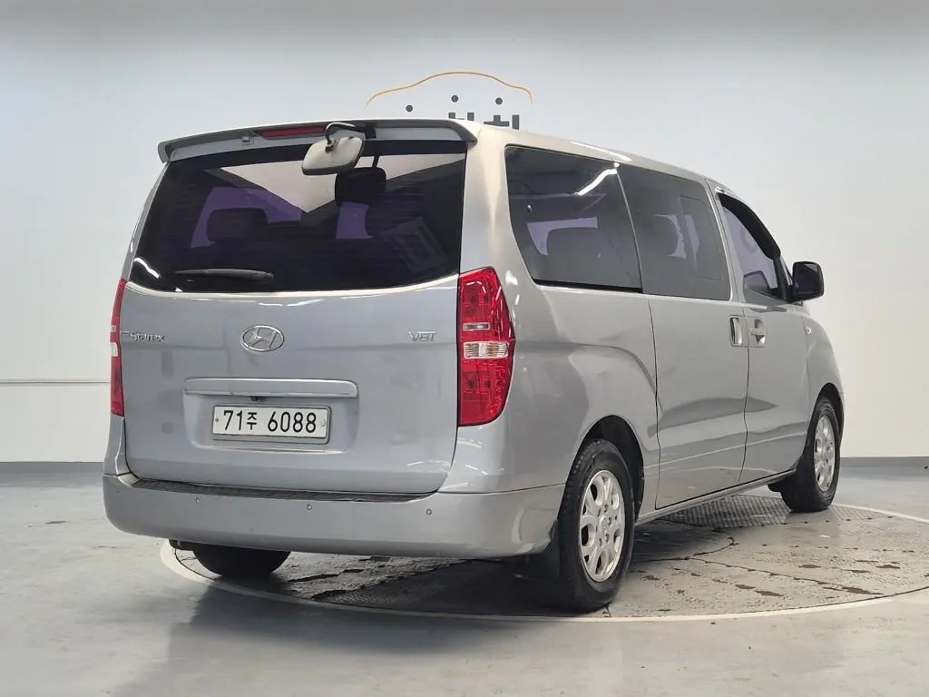 Hyundai Starex 2016 photo 3