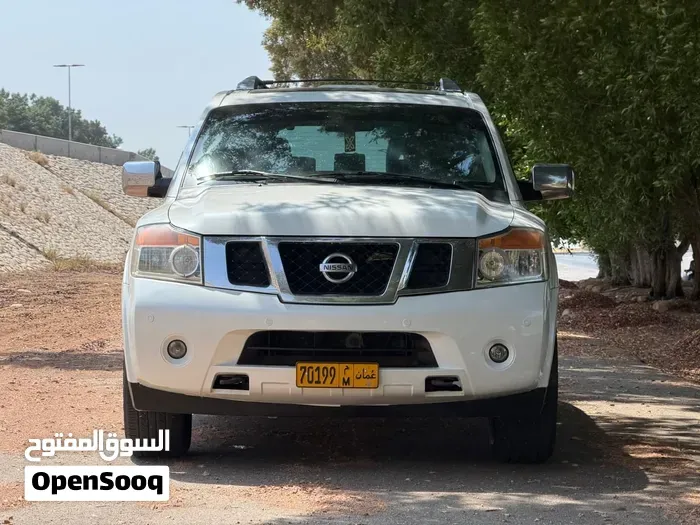 Nissan Armada 2013 photo 5