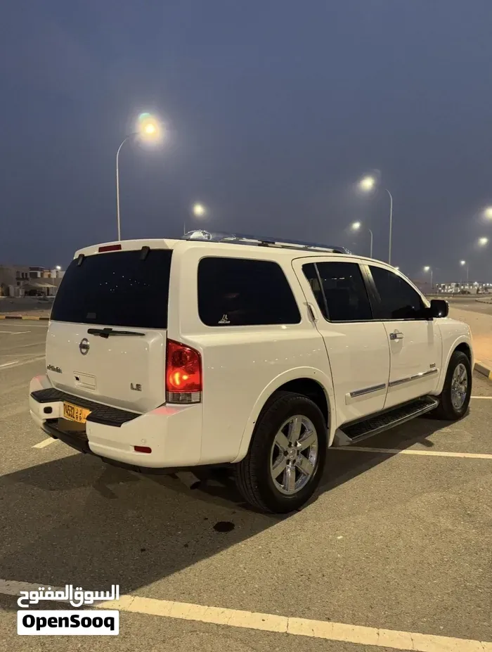 Nissan Armada 2013 photo 2