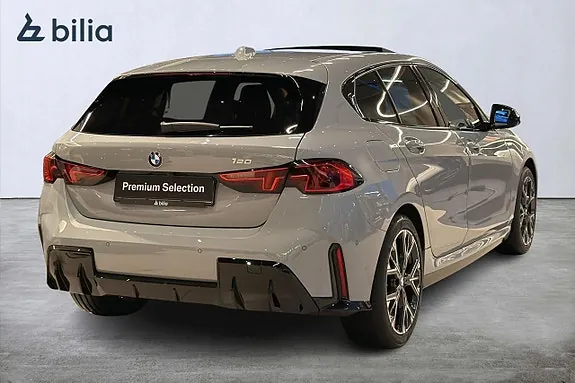 BMW 120 2026 photo 4
