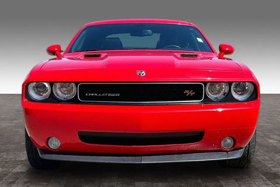 Dodge Challenger 2010 photo 3
