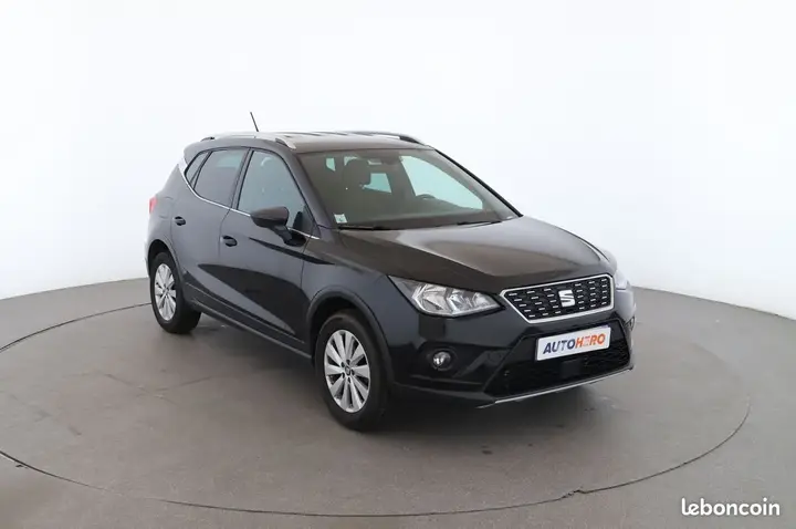 Seat Arona 2019 photo 4