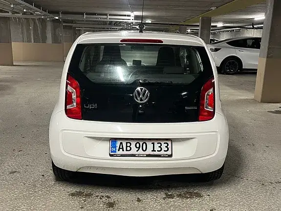Volkswagen Up 2013 photo 4