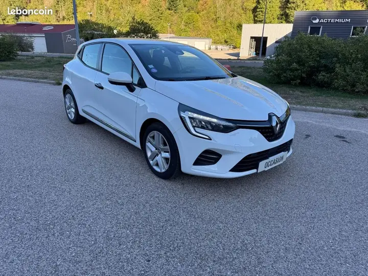 Renault Clio 2021 photo 2