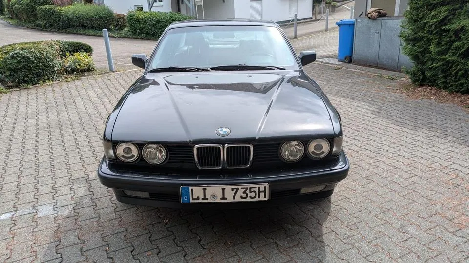 BMW 735I
