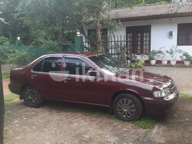 Nissan Sunny 1998 photo 2