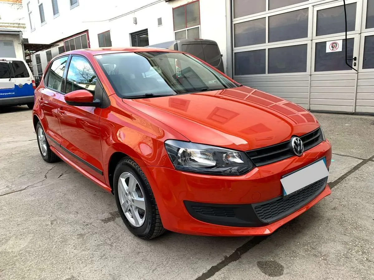 Volkswagen Polo 2010 photo 2