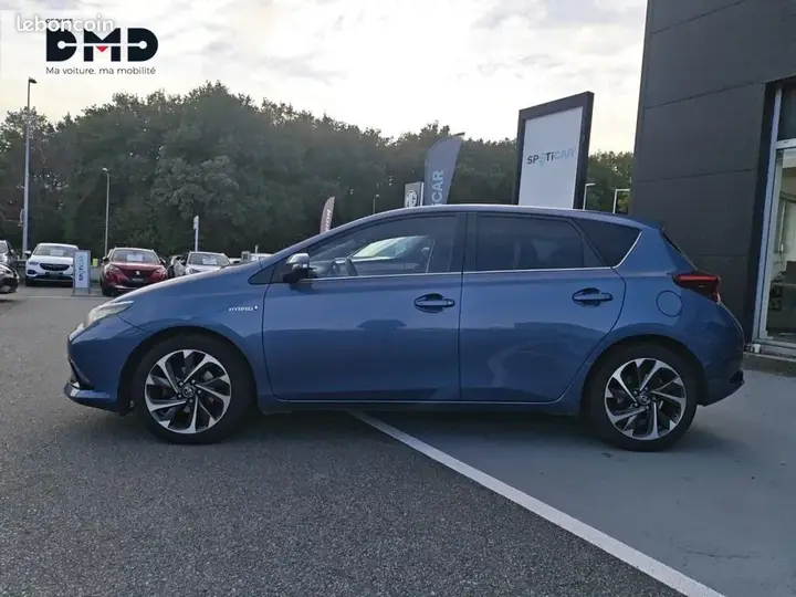Toyota Auris 2017 photo 3