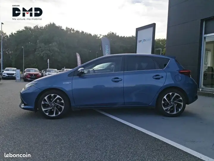 Toyota Auris 2017 photo 2